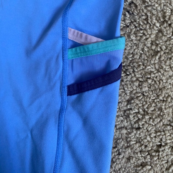 XS Fabletics Motion 360 Baby Blue Leggings - Picture 2 of 3